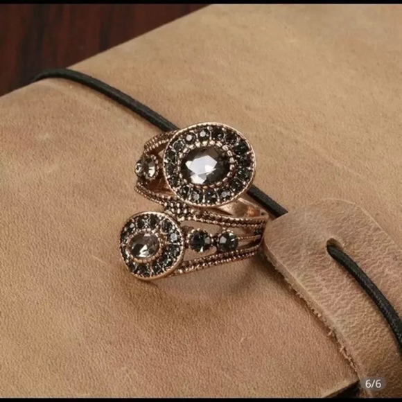 Boho Crystal Ring Antique NWBOX - Picture 5 of 9